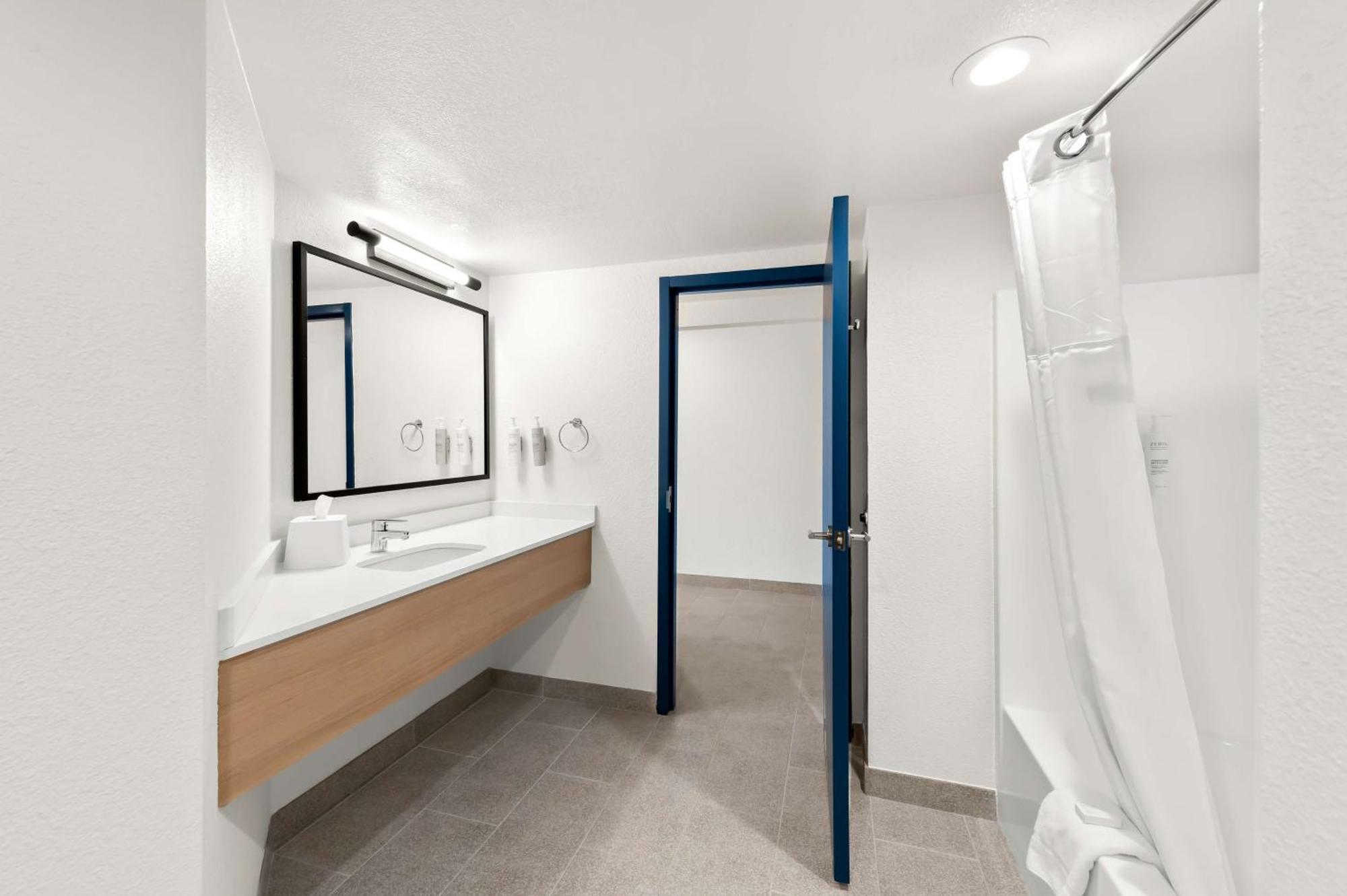 Spark By Hilton Branson Meadows Exteriér fotografie